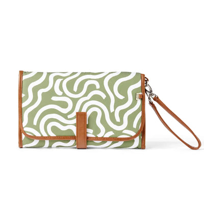 OiOi Nappy Clutch - Green Squiggle